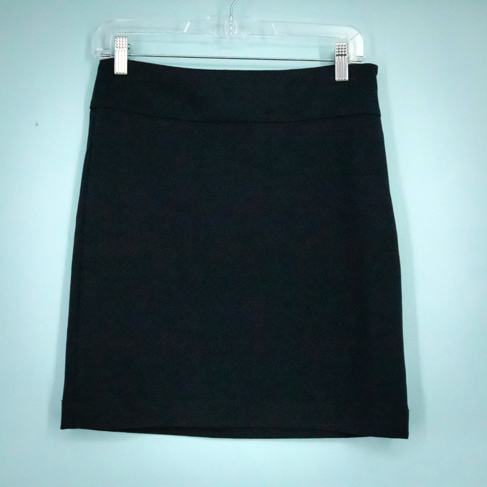 Banana Republic Size 2 Black Pencil Straight Side Zip Career Business Skirt NEW